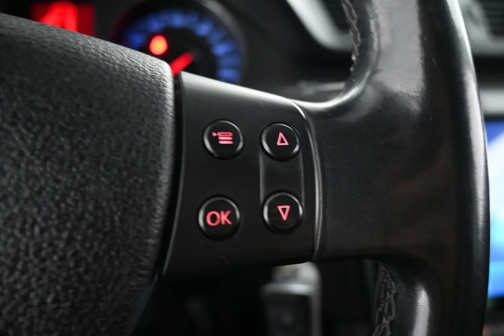 Car Image - yvekOTwZHCWzkVJs0PqxD