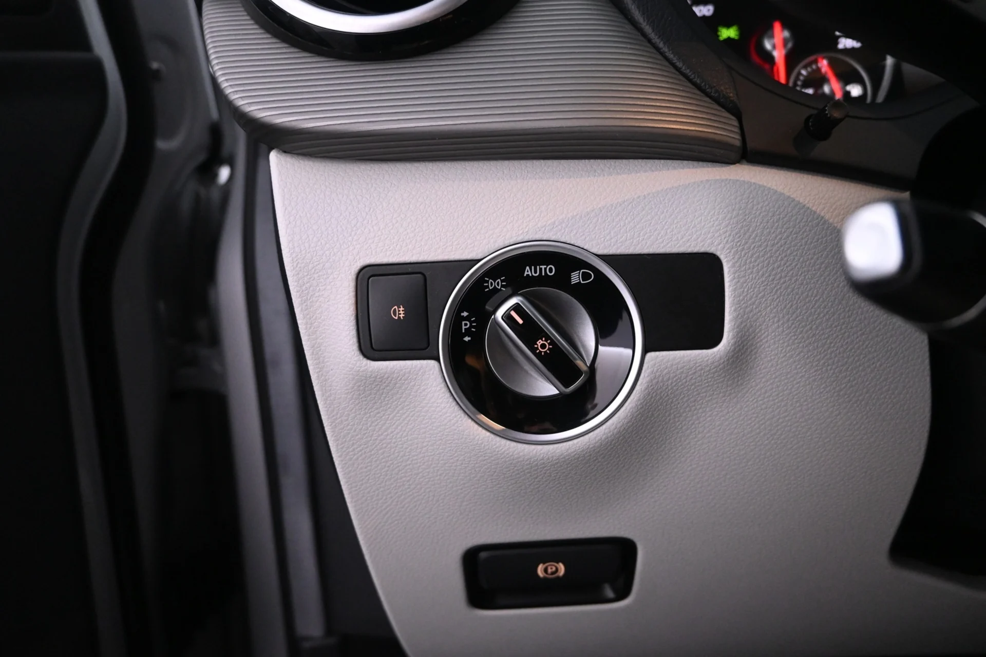 Car Image - 5DZvjDC3LMdWPYxJFfM13N