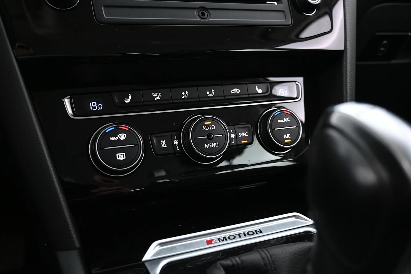 Car Image - AmPOWkyIszQ86j5yAwRQf