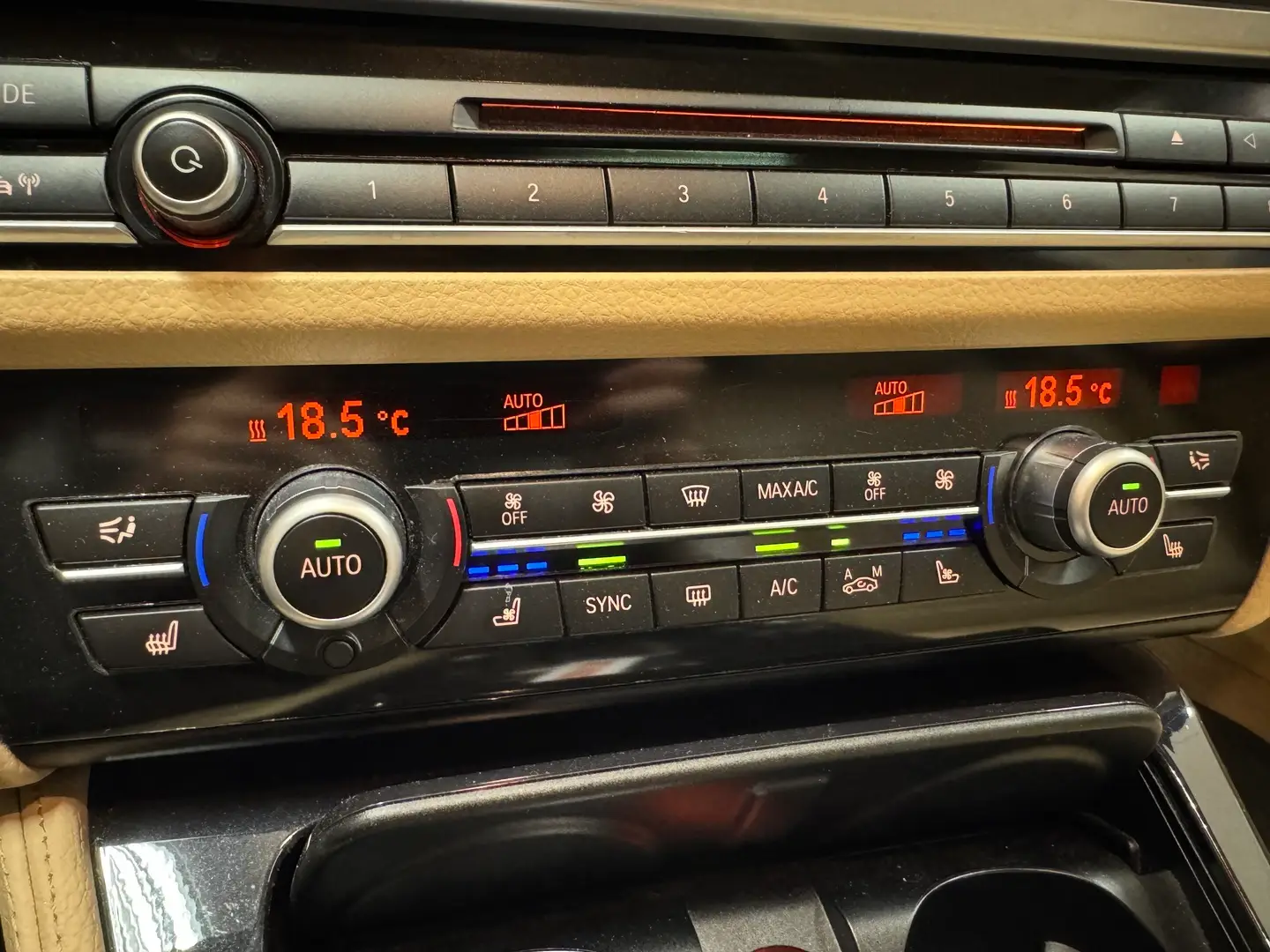 Car Image - 2QlVBRasV1XKM1xrVUv5nd