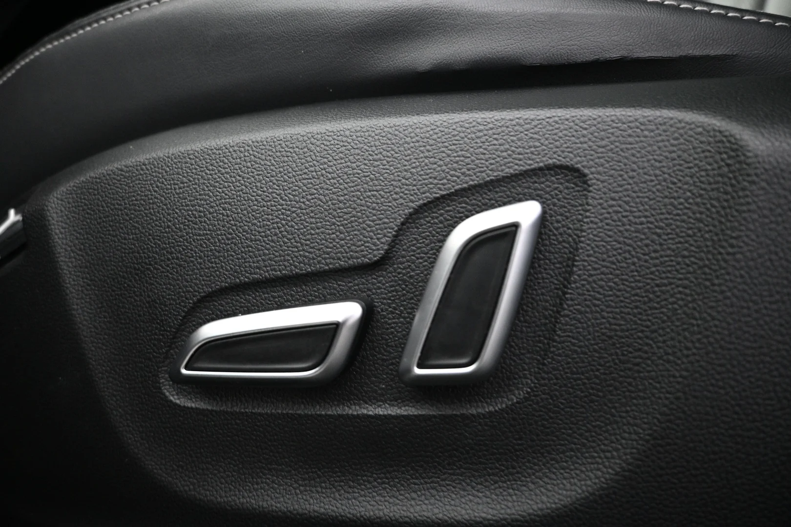 Car Image - pl5xCItXD4MQom7XWJuYC