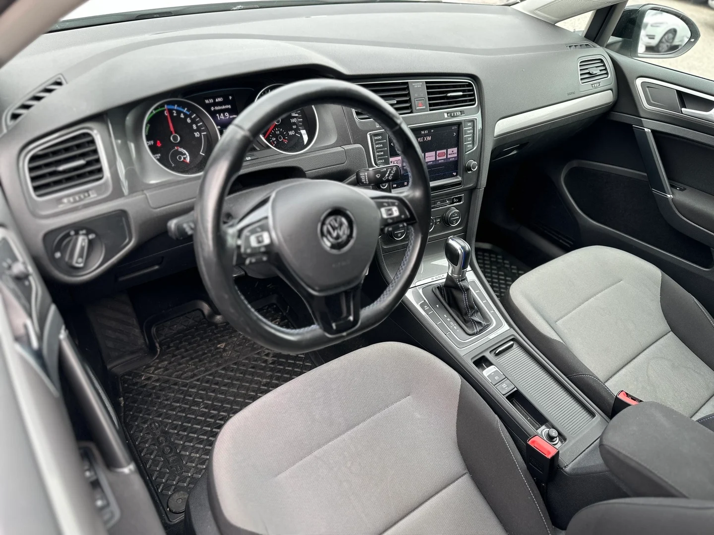 Car Image - 2M3zfHE7wYvF5N6MODm9Qe