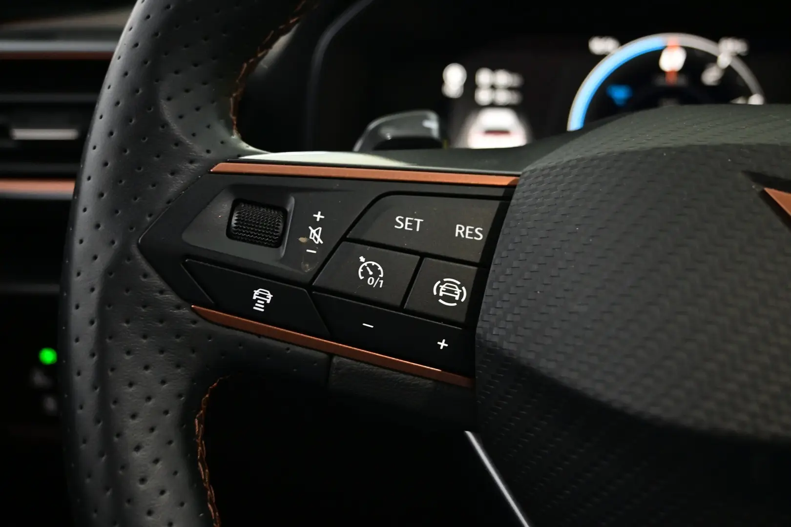 Car Image - 4IDpvpcBNr2rdOHiHA7Lby