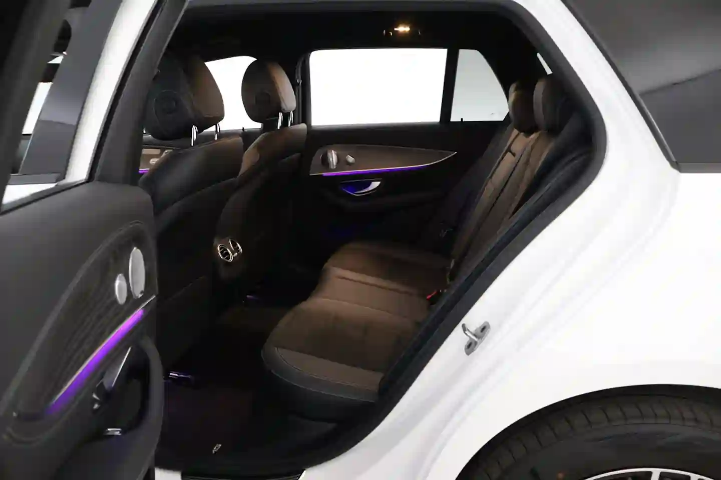 Car Image - xErIt2FKQq66TVIhLwFvK