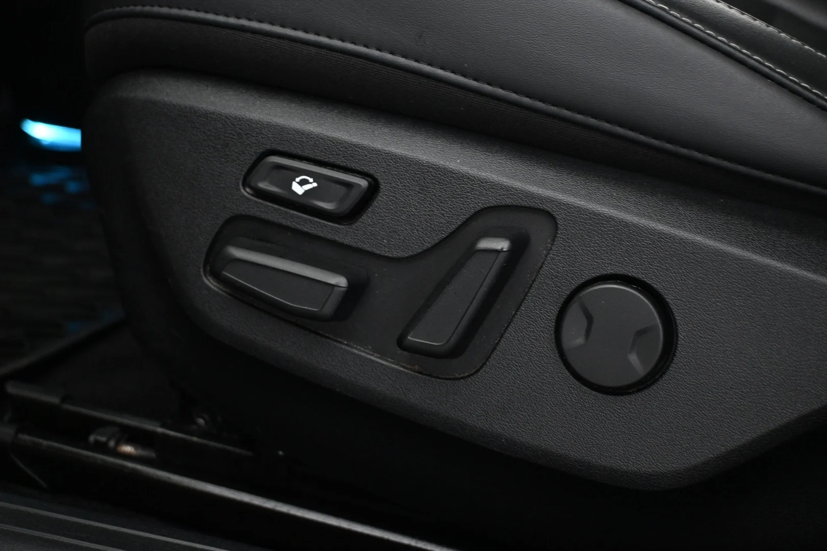 Car Image - 4qvOgHZ4zMZykbCQTvn3z4