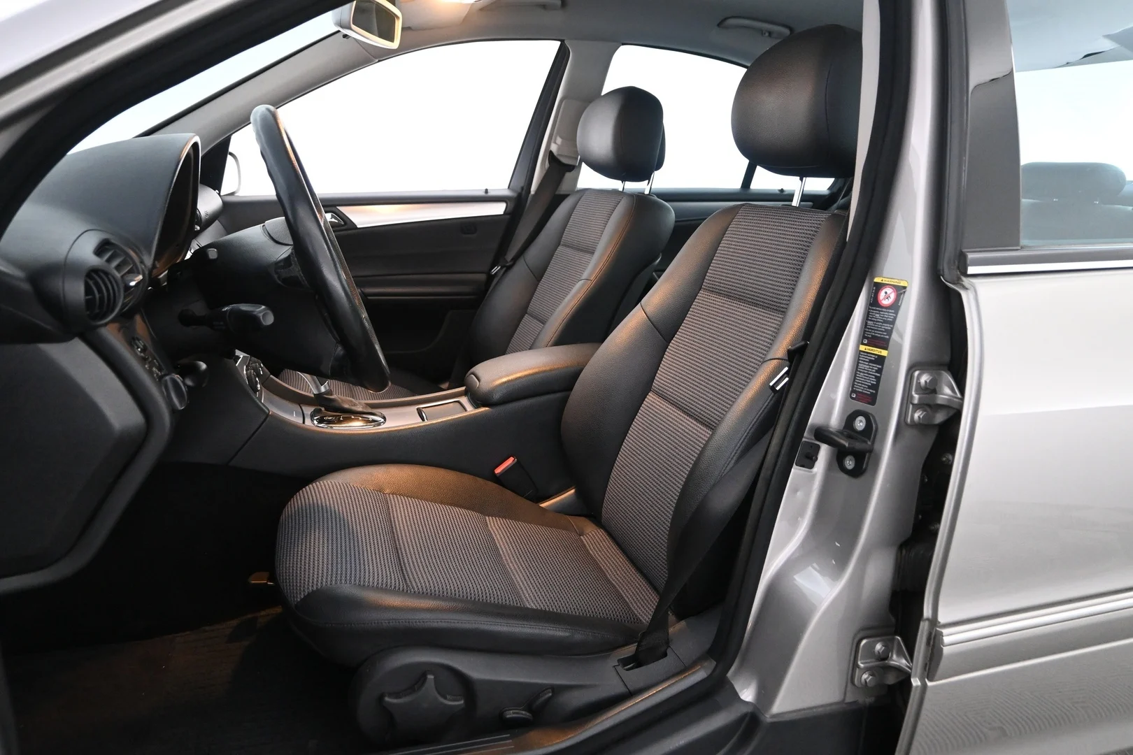 Car Image - 3dlqT7jko6rzZJnX8kjf4b