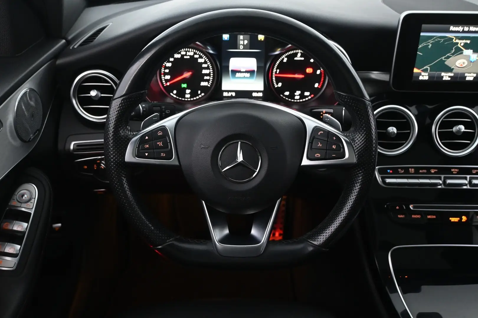 Car Image - 4IMvzRar0qPyUpGA6Ip293