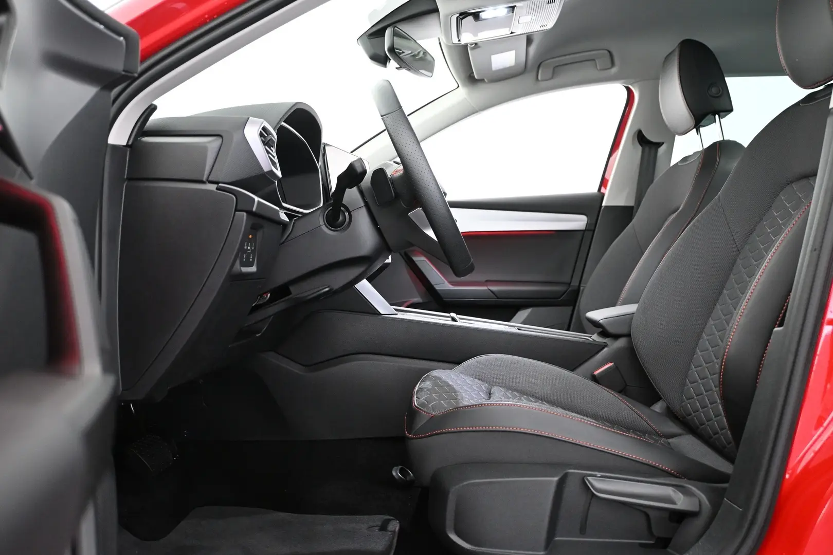 Car Image - 14eTA3QbSDVsEcz4YteUdy
