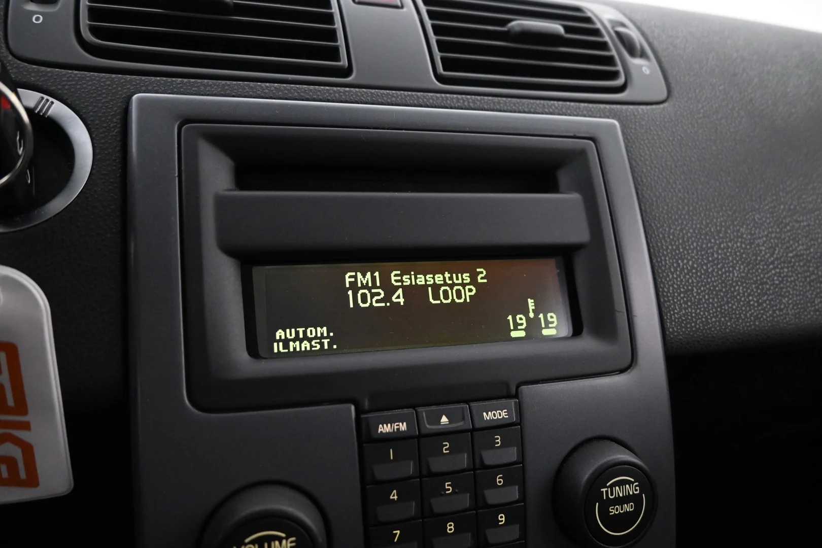 Car Image - 2tsqYO3oiWkuJgFzPNsVrN