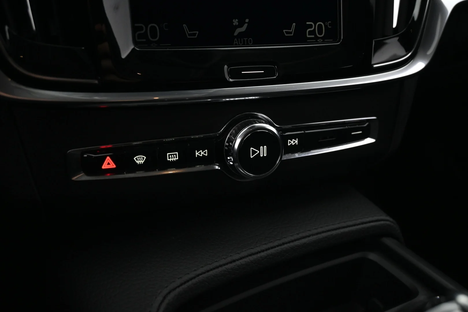 Car Image - 3FGktOFJr8LjGQODPvzJXr