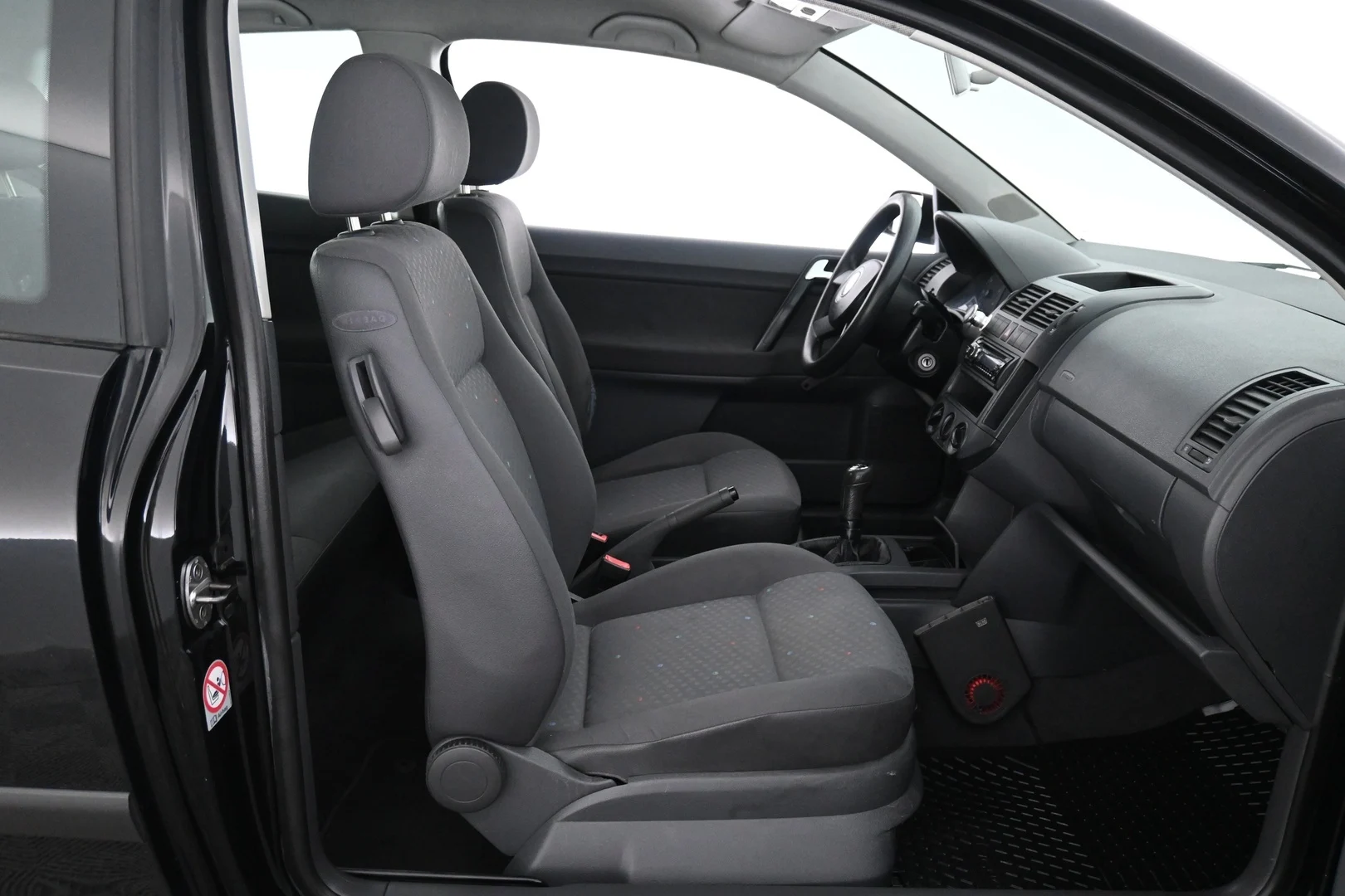 Car Image - 5aeo0Sh6CXtKfhrSkGbOzJ