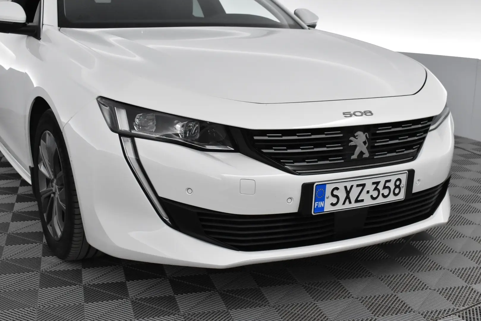 Car Image - ut5fq1Z5hH4C8EnIFZ6qM