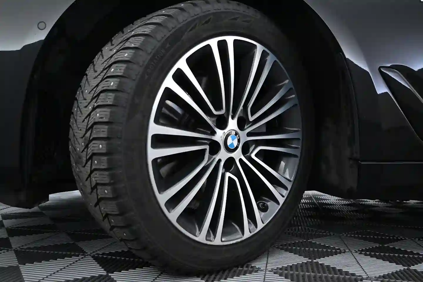 Car Image - 2RcAaMtTJKdyBS6MfGhijm