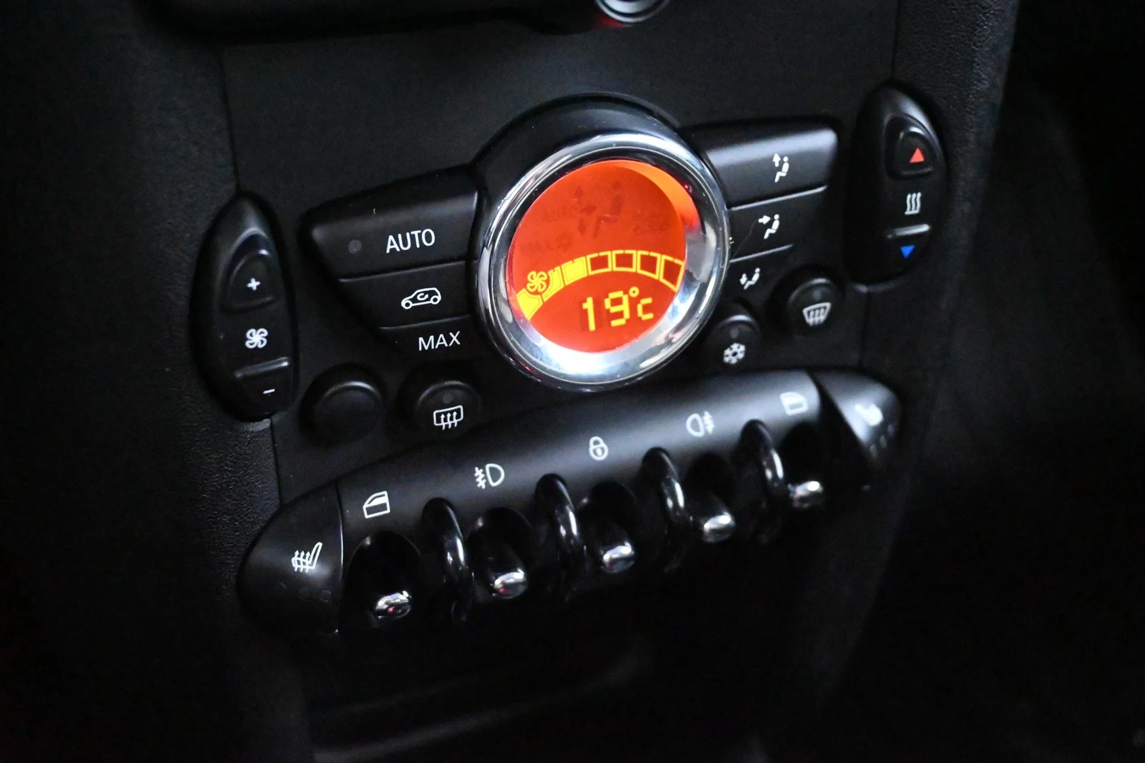Car Image - 28dAdh6DsDcwecp952aZKy