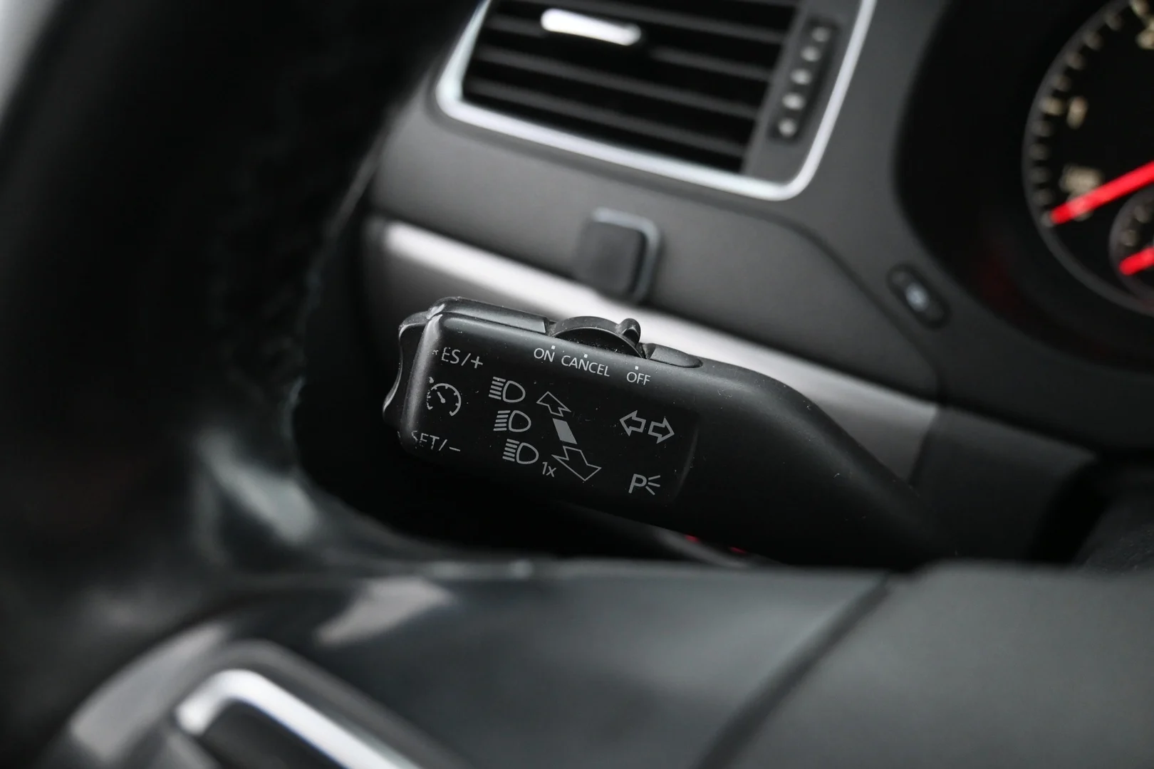 Car Image - 2Y8UQVmTqpf4xjzWVcuko1