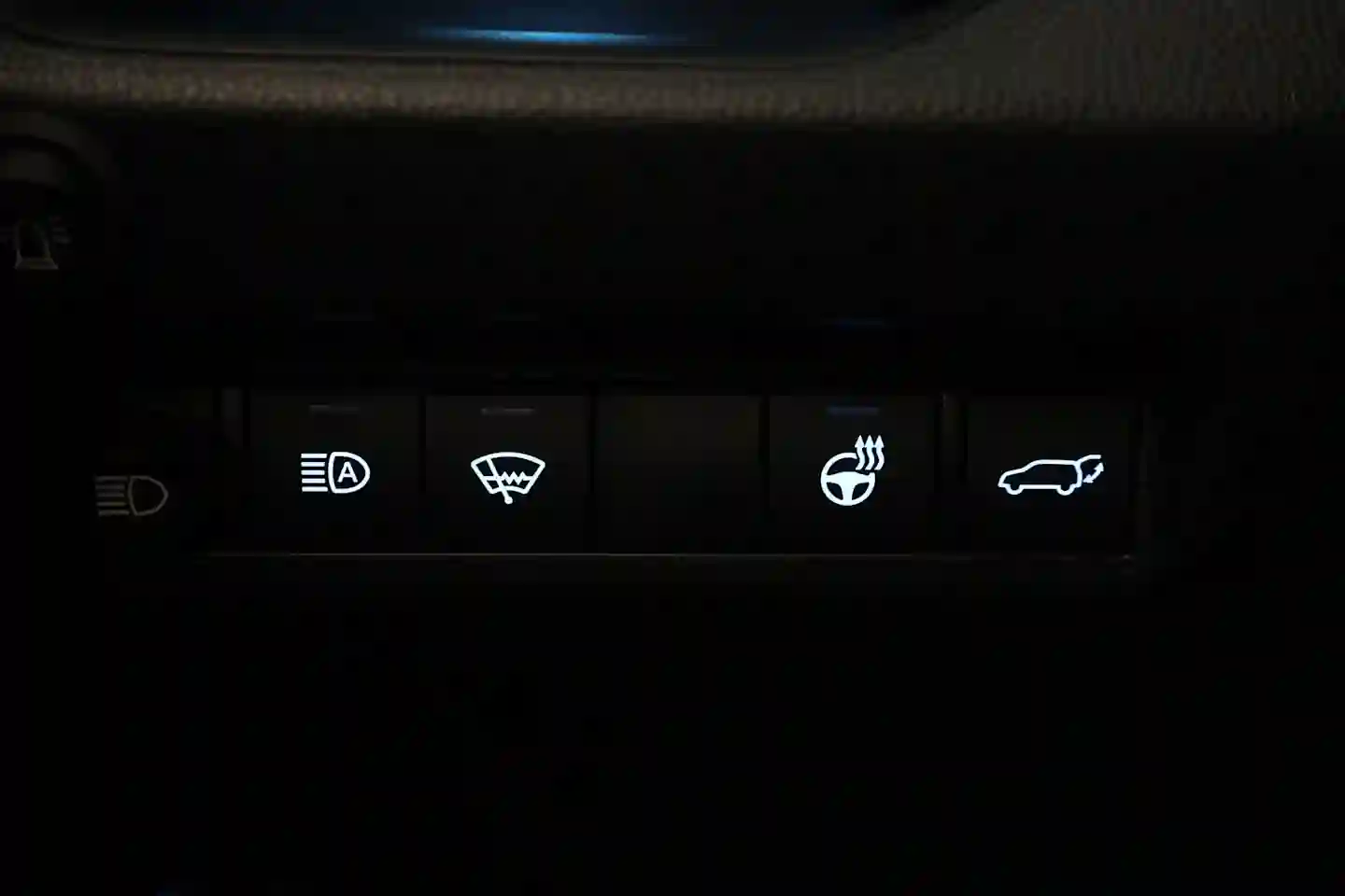 Car Image - 54lEwDgPemgLFdNwVlgiHg