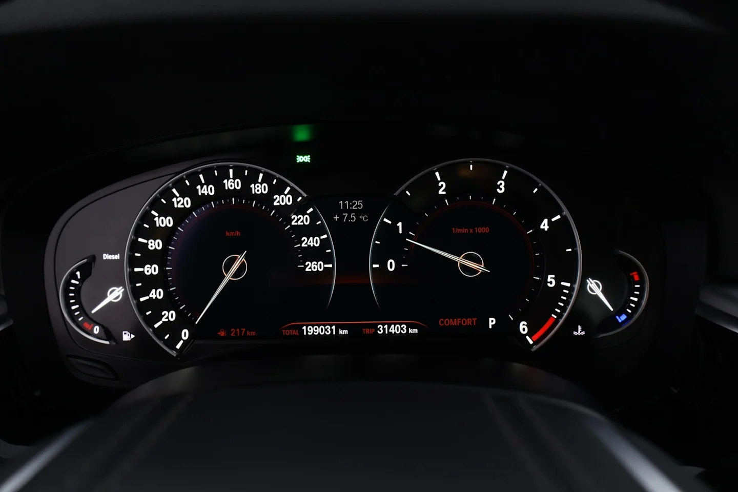 Car Image - 1nWlENejLu9se5XcZMLbml