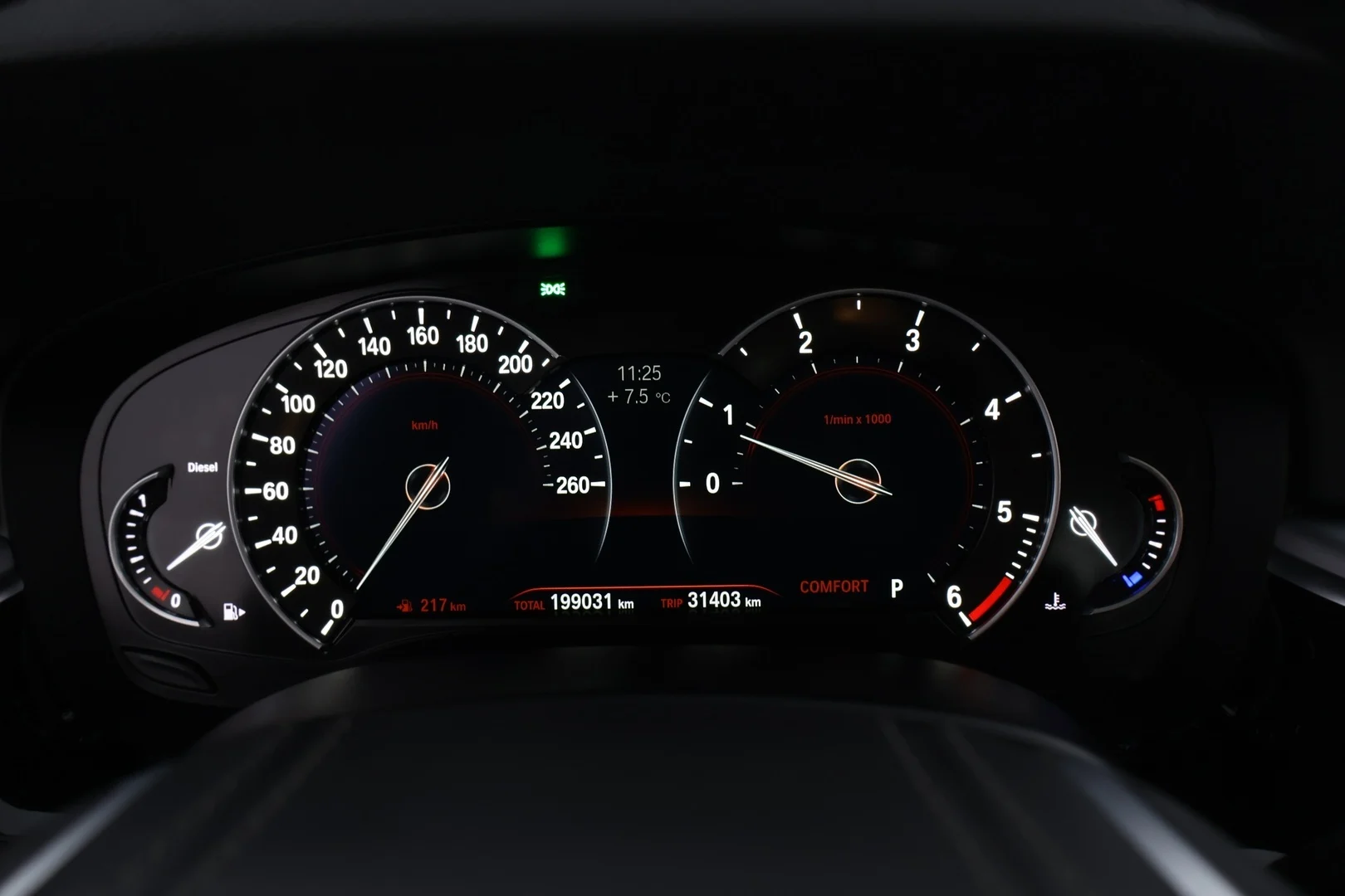Car Image - 1nWlENejLu9se5XcZMLbml