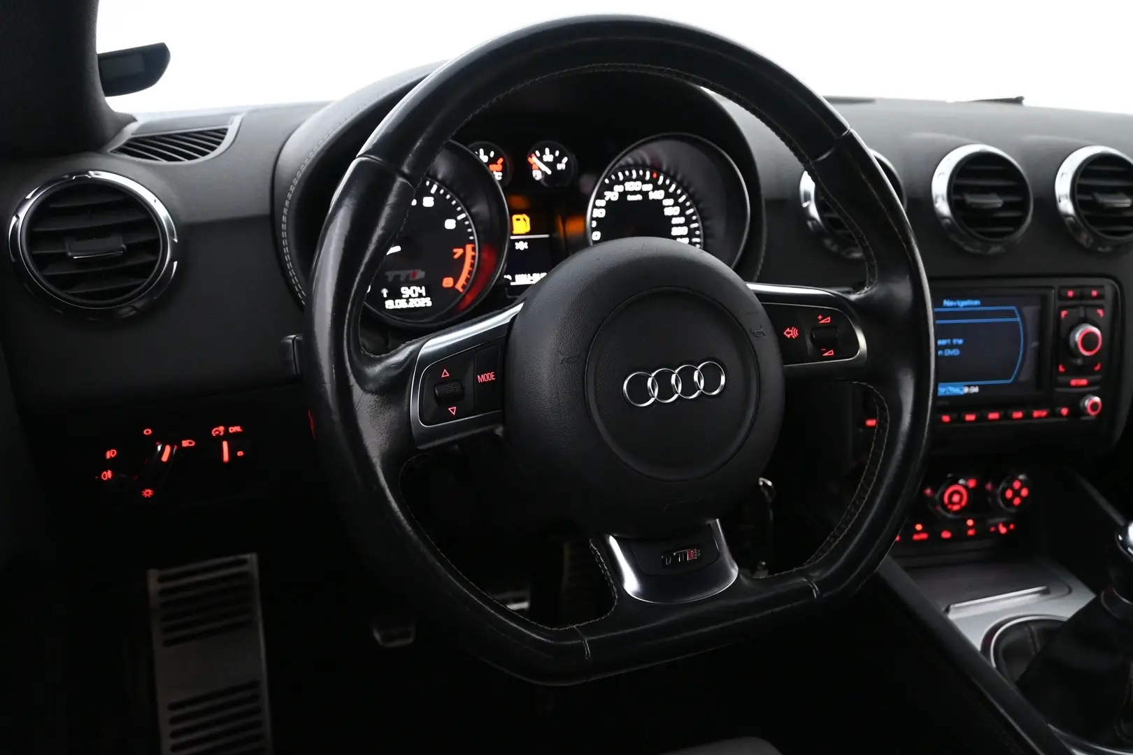 Car Image - 2ssLcPinjsdinJ2e2BcrNG