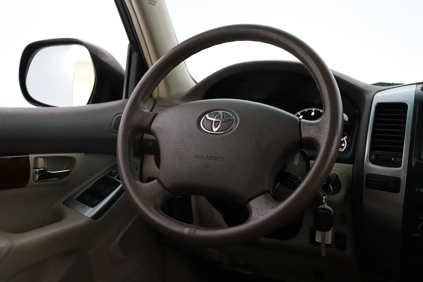 Car Image - 5HzLD7cjxS936uxRRQZl2M