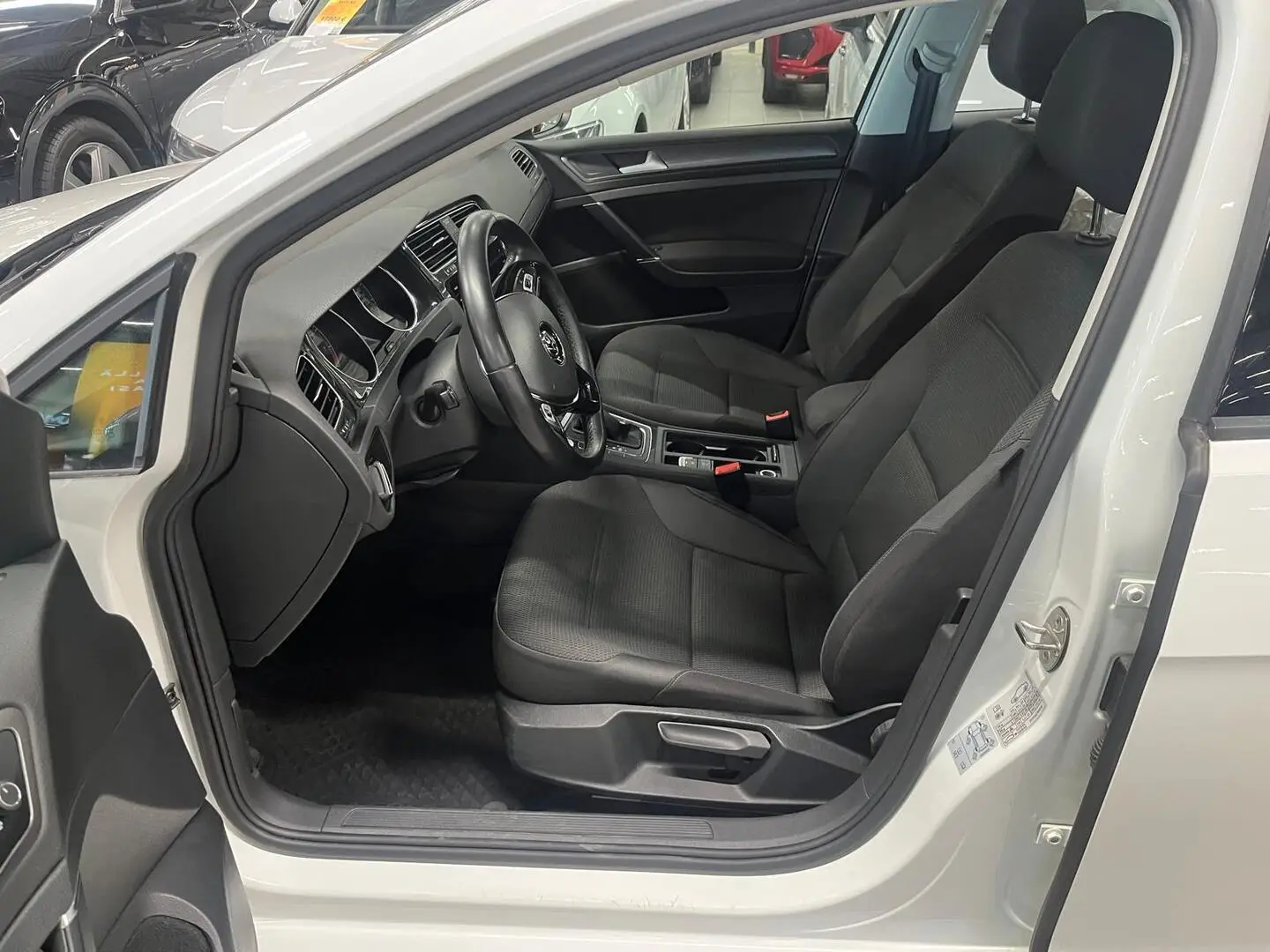 Car Image - 3dCzlJPFkk2h3gde6VynnI