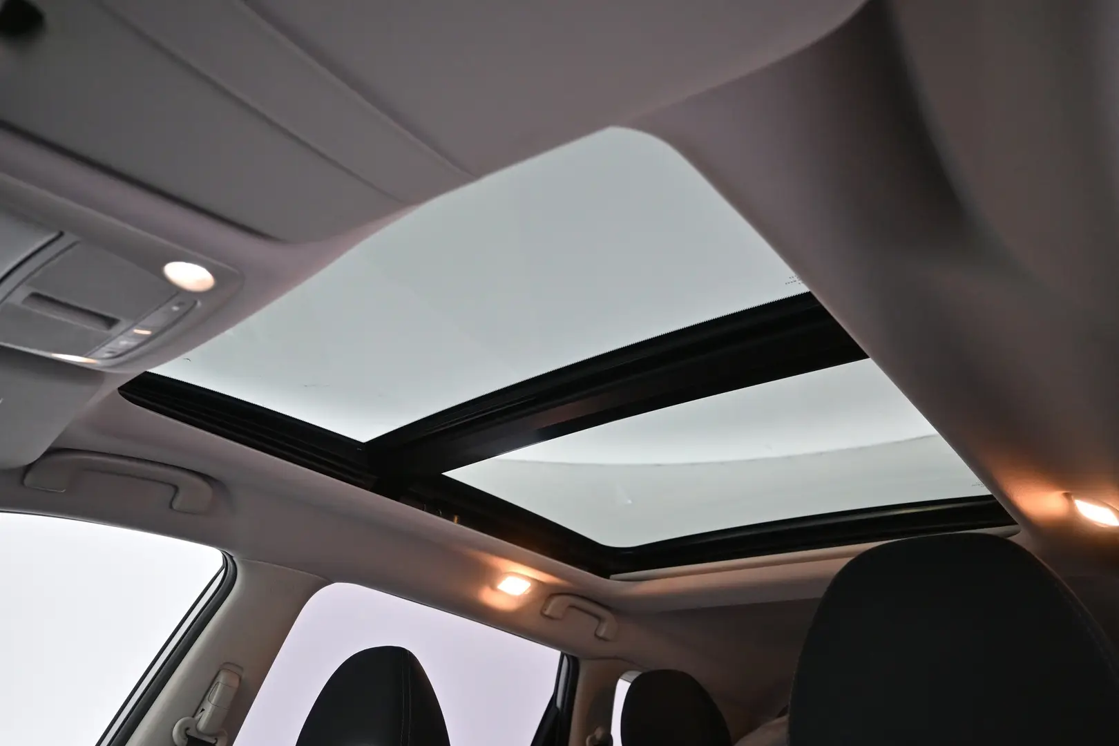 Car Image - 6HQPVq4ZfPA44SUR1ucDZe