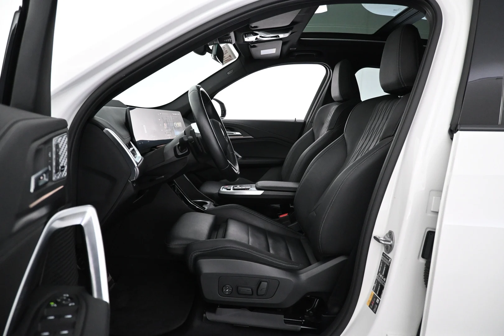 Car Image - 5i5W1rEbPS55uEQ5akmbad
