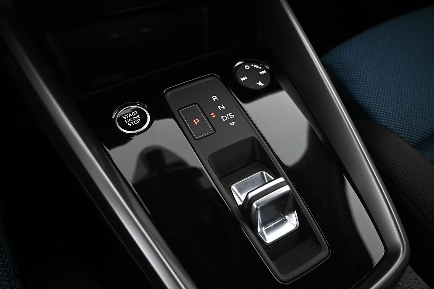 Car Image - 1rkIeOQdl3uz9ojET75RPy