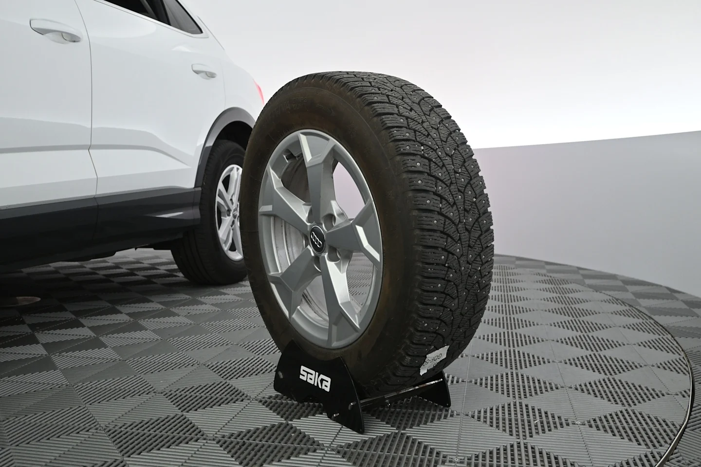 Car Image - NY9aKO604bFDlTcAHuh0f
