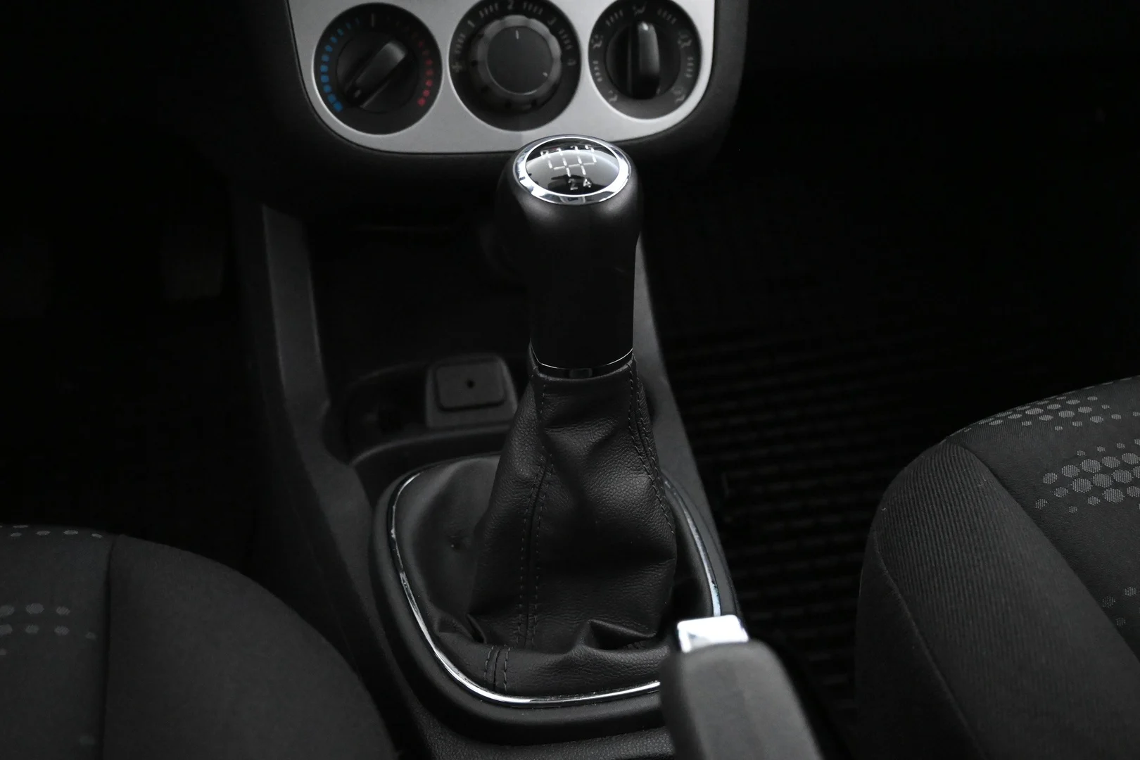 Car Image - 2chwL3wwPUT0tnZfr1Zl1V