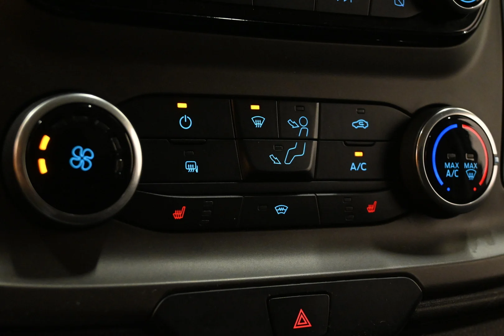 Car Image - 3zwsmrFdTUJGCz2eilgB4t