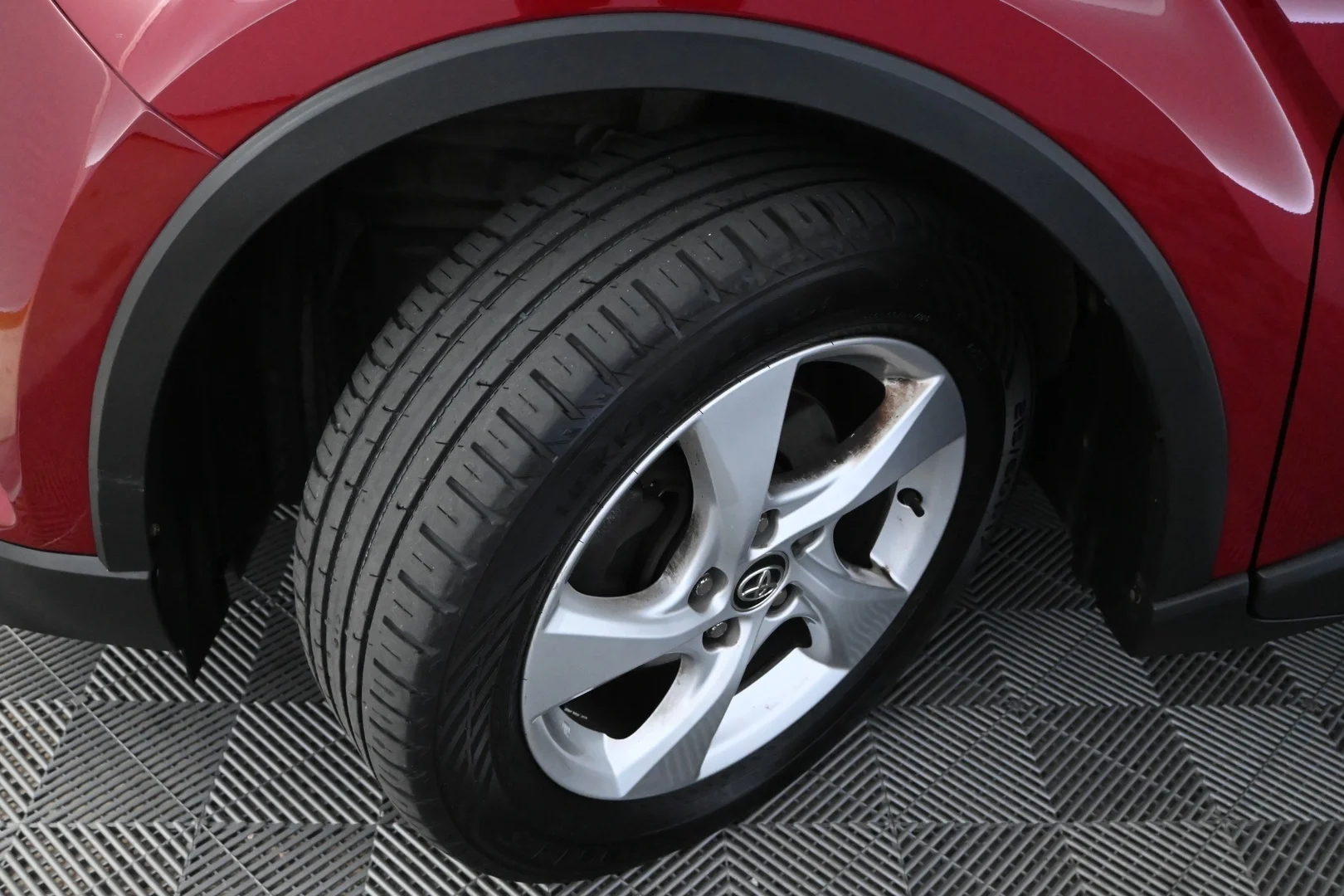 Car Image - 3tbxRSmZSfbk2UGlREO45p