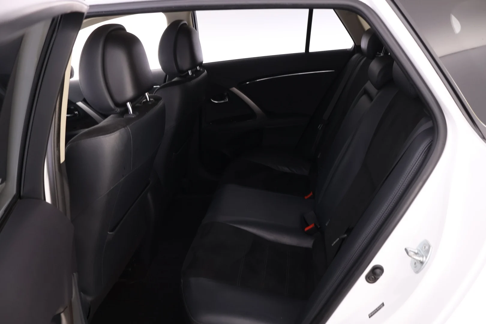 Car Image - Elyfe4bzUJAyDkmMQUpMU
