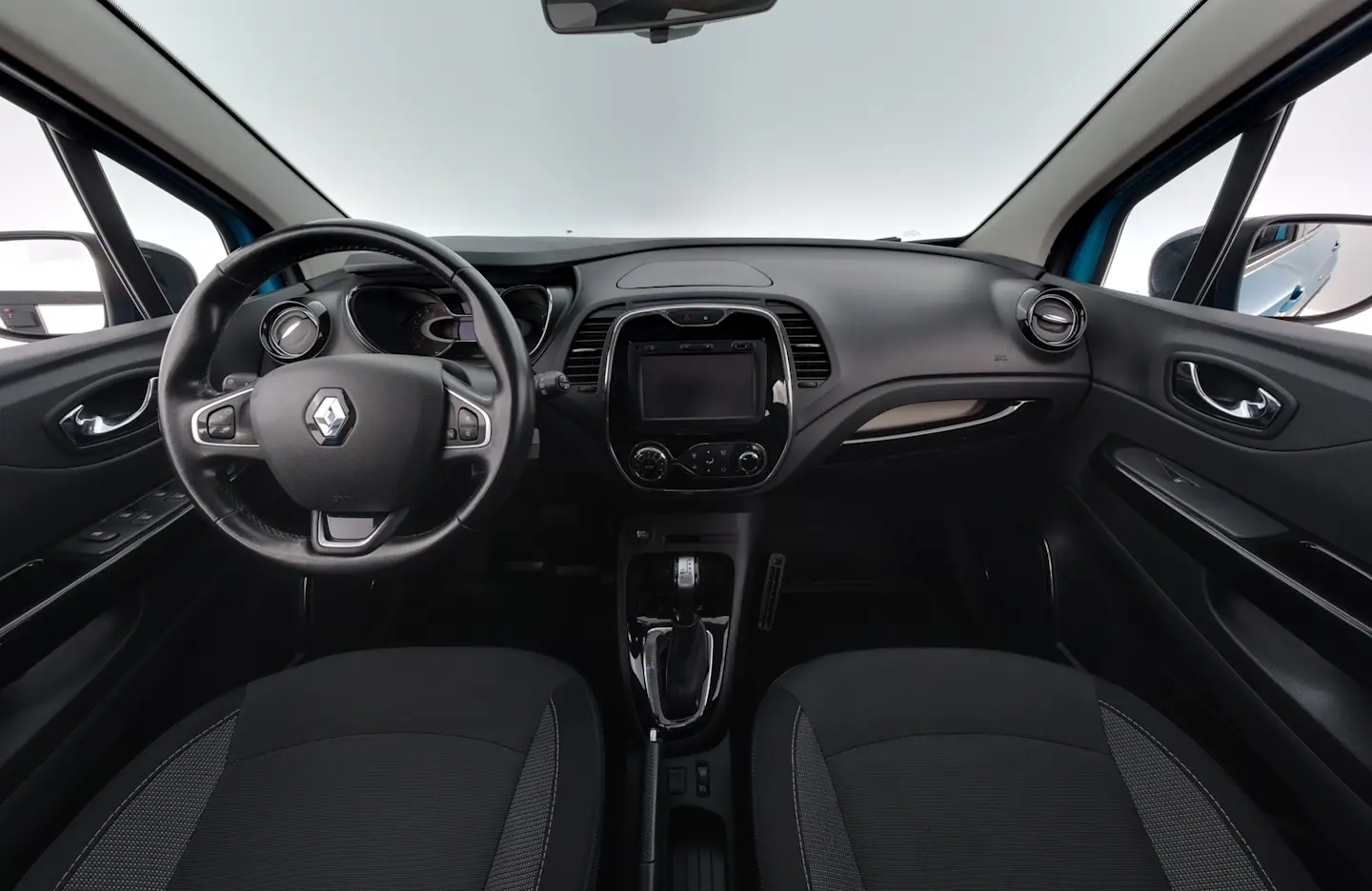 Car Image - 1vskVX4mOLvuYUTHyLaGrK
