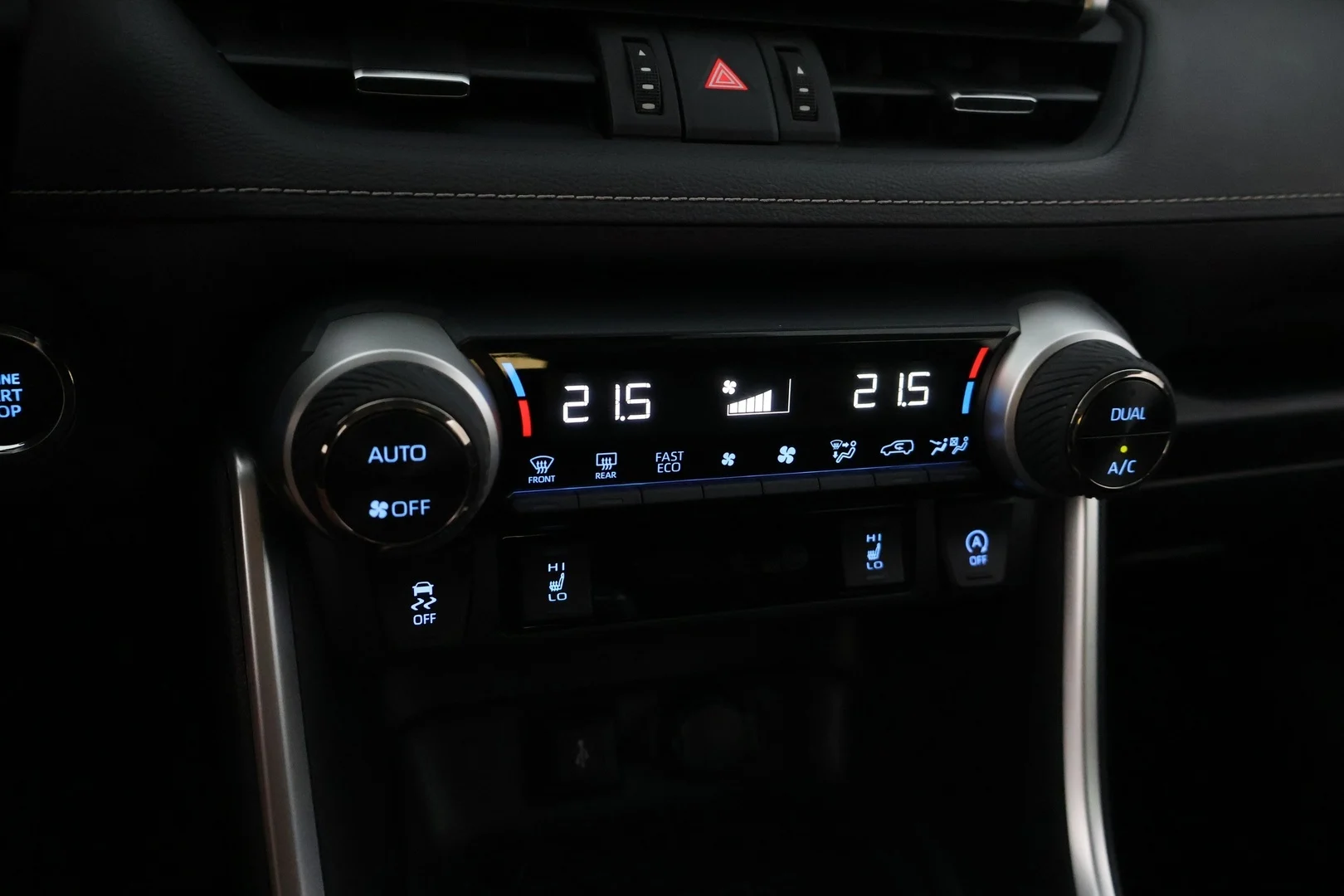 Car Image - 417NgFt0vWb8ajR0AG5YFX