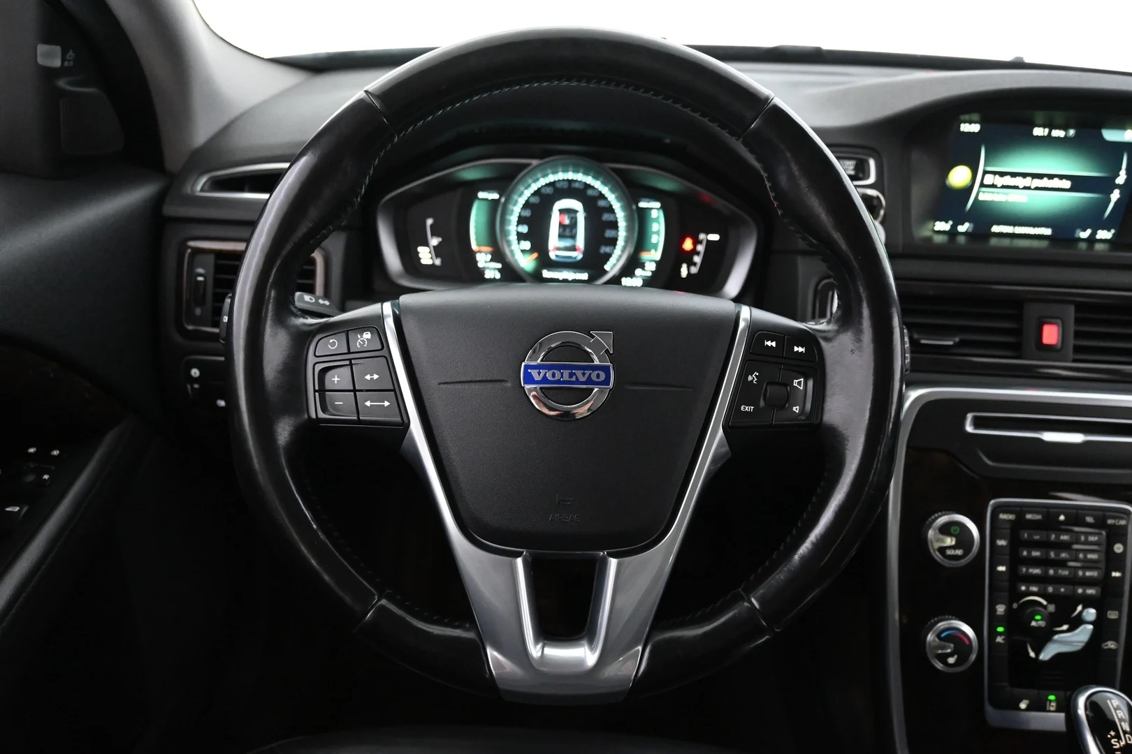 Car Image - 4yEr757Z26iNFGoa9sbzdj