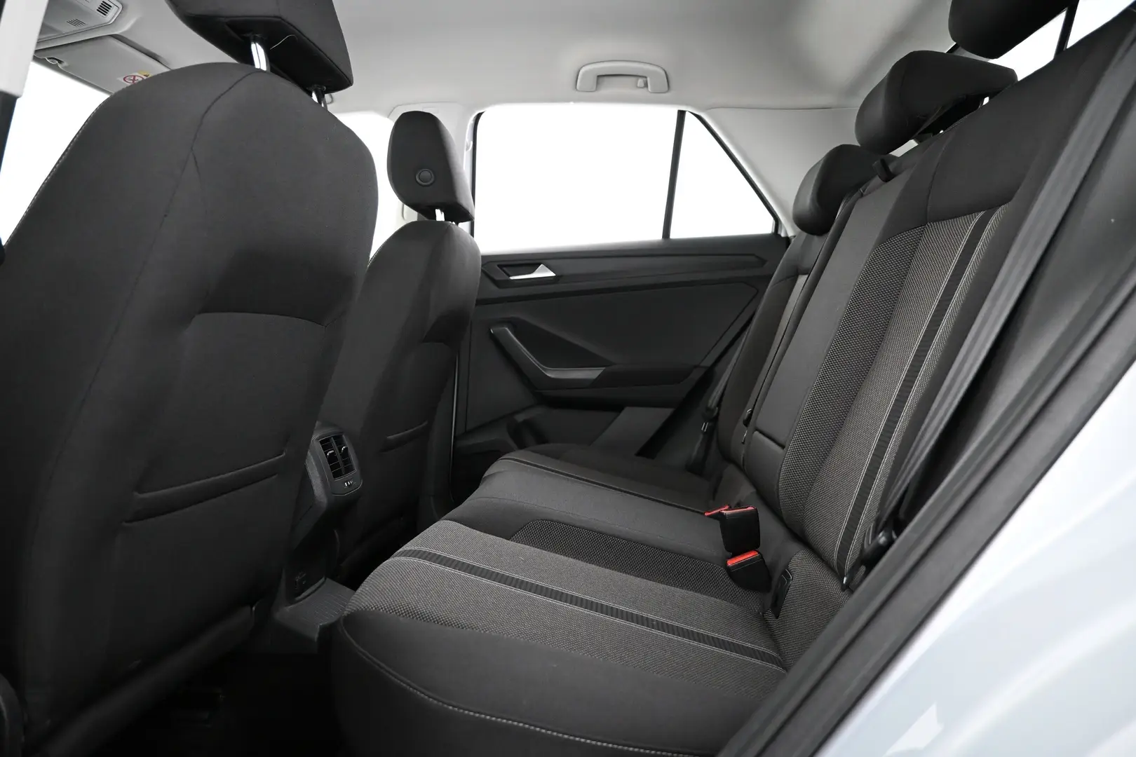 Car Image - fMEcM5FfXSy6pkKc511XW