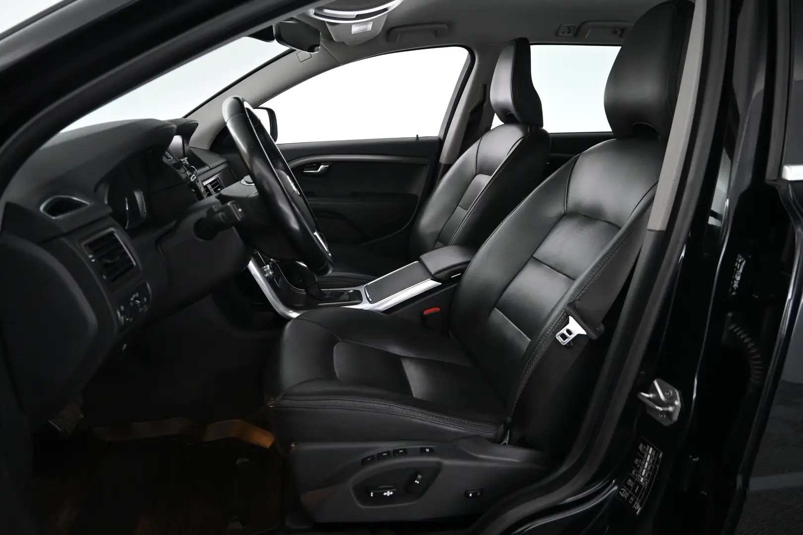 Car Image - VU3QdH35ggDFeFSqywDsw