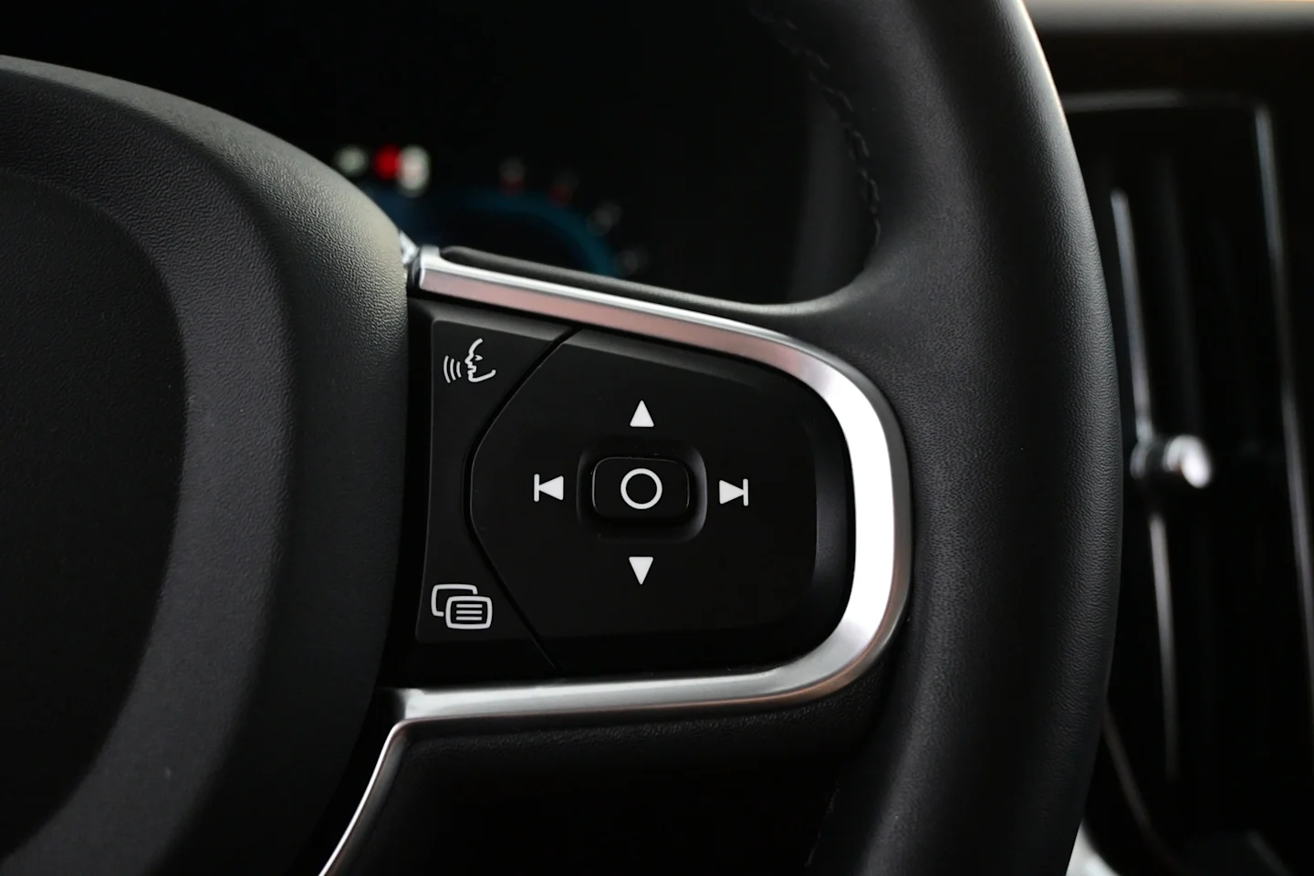 Car Image - 7deAdc7f4rs7E2RJiThXpx