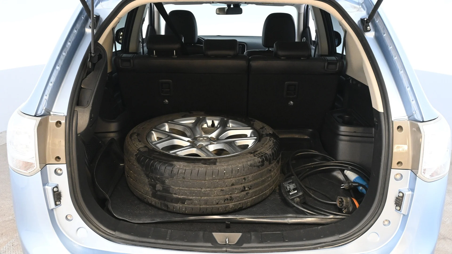 Car Image - 6cHGGXJ1XvhyE4LHryCig0