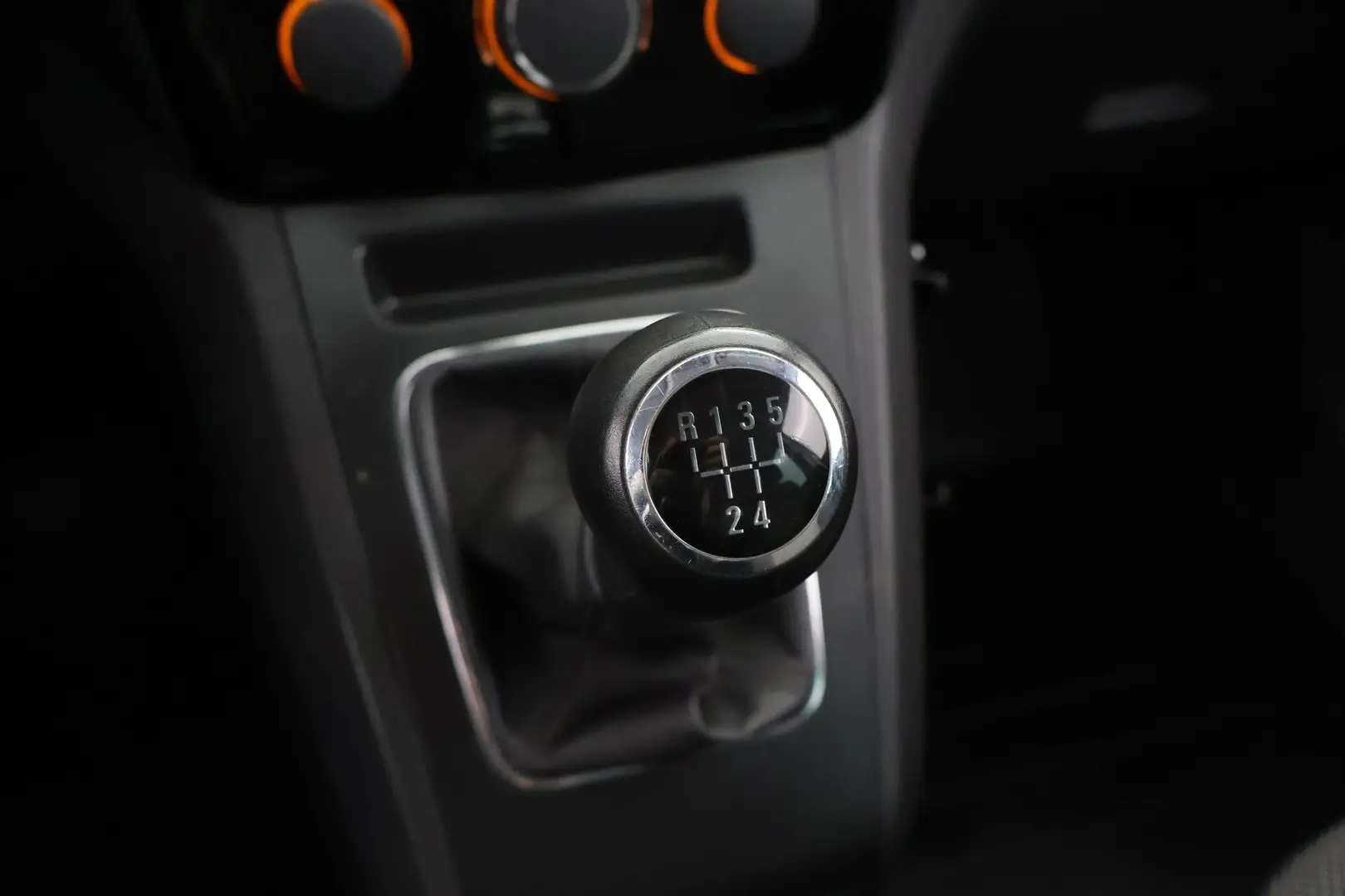 Car Image - 6anzIA0h9ACnwlI7hfcxMh