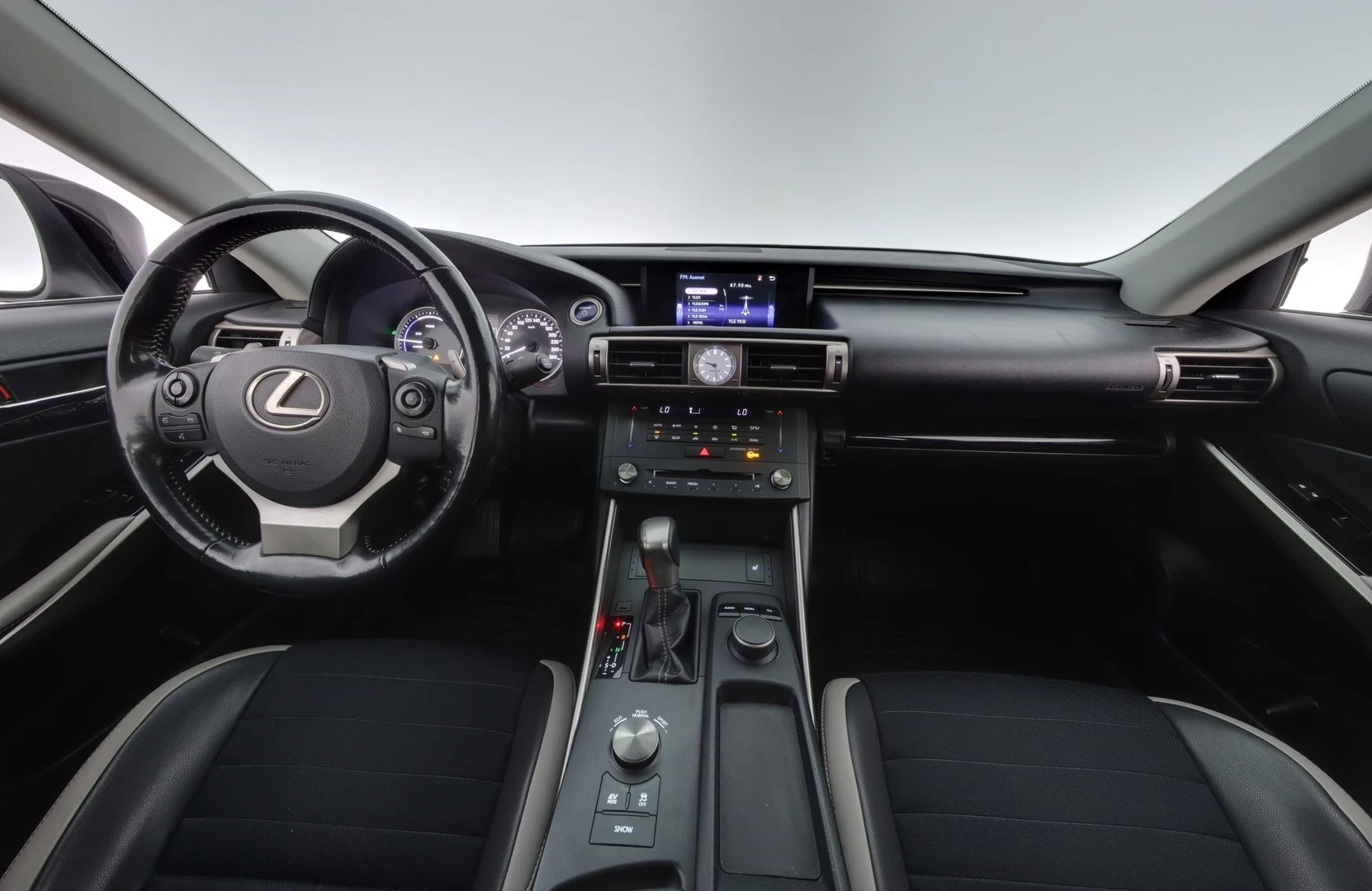 Car Image - 3rWvXhbzmb2l4UVNRs3abO