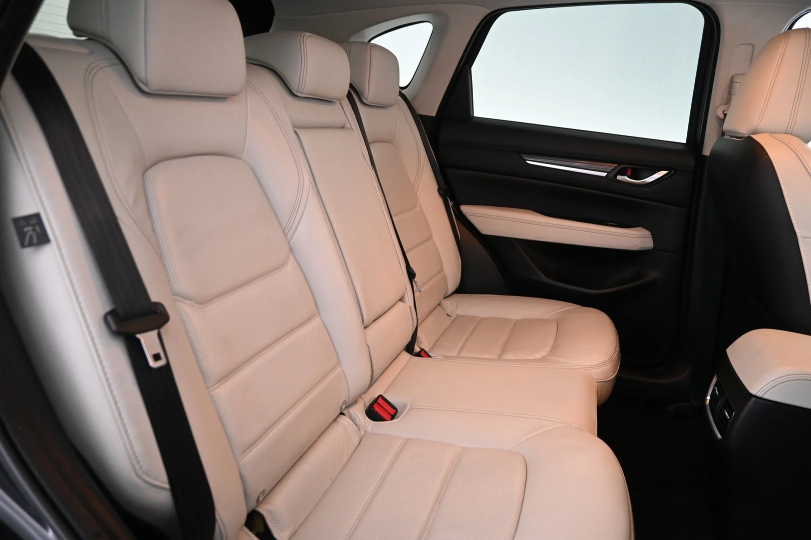Car Image - 6SFlZm2FVnGIqi2uQZW4gY