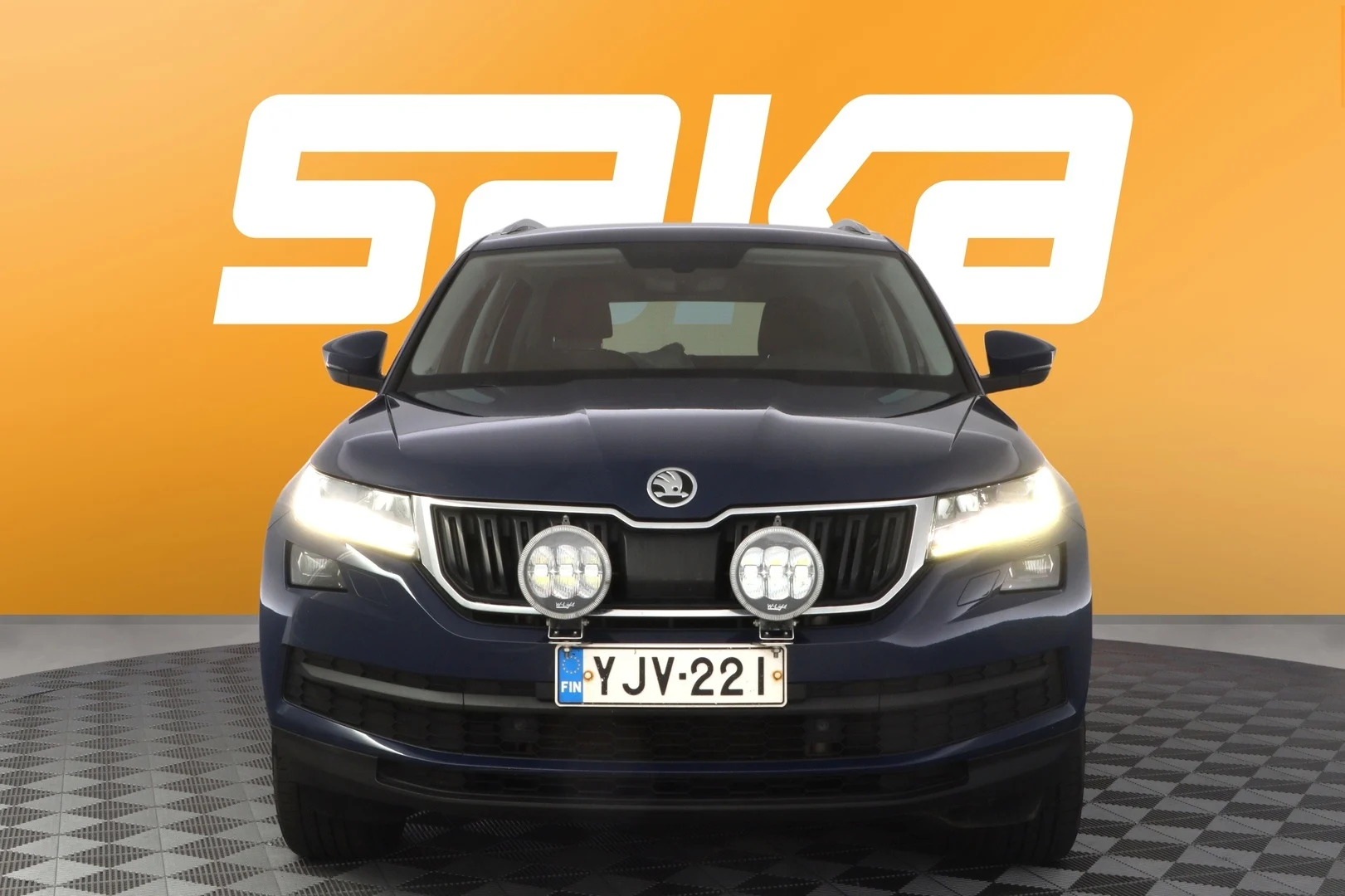 Car Image - 7uogmKNpzf2aIPJcpooVbm