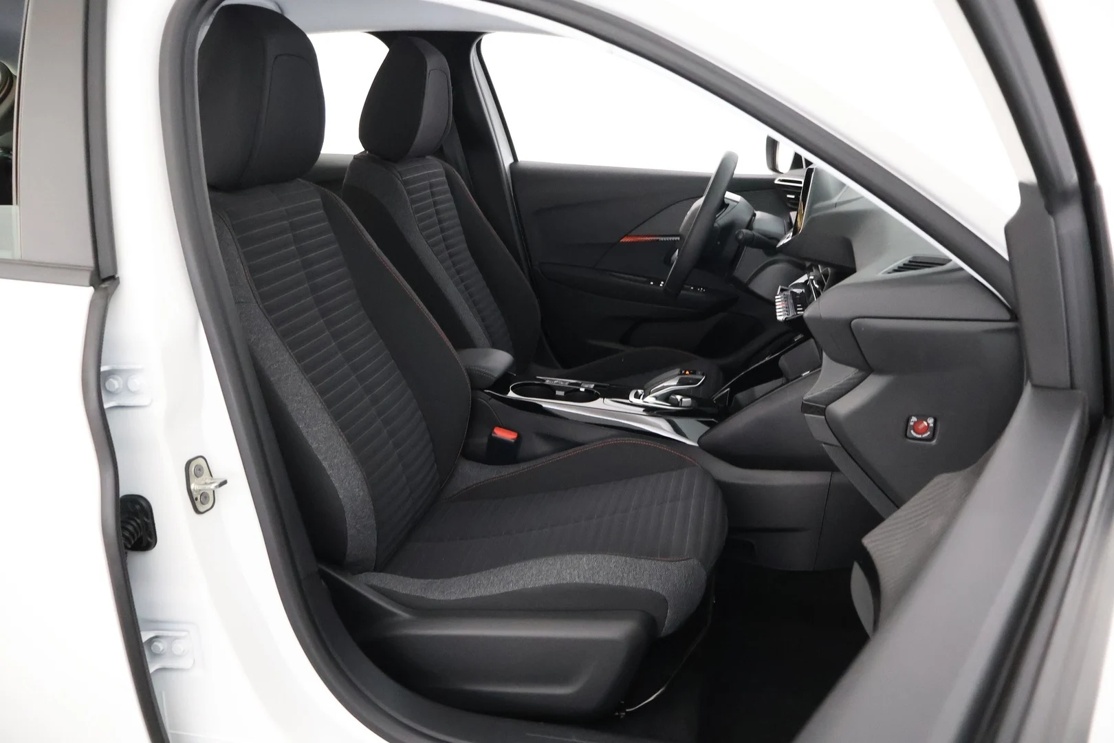 Car Image - 6qF4mXLBw32CFy6VxHtqxk