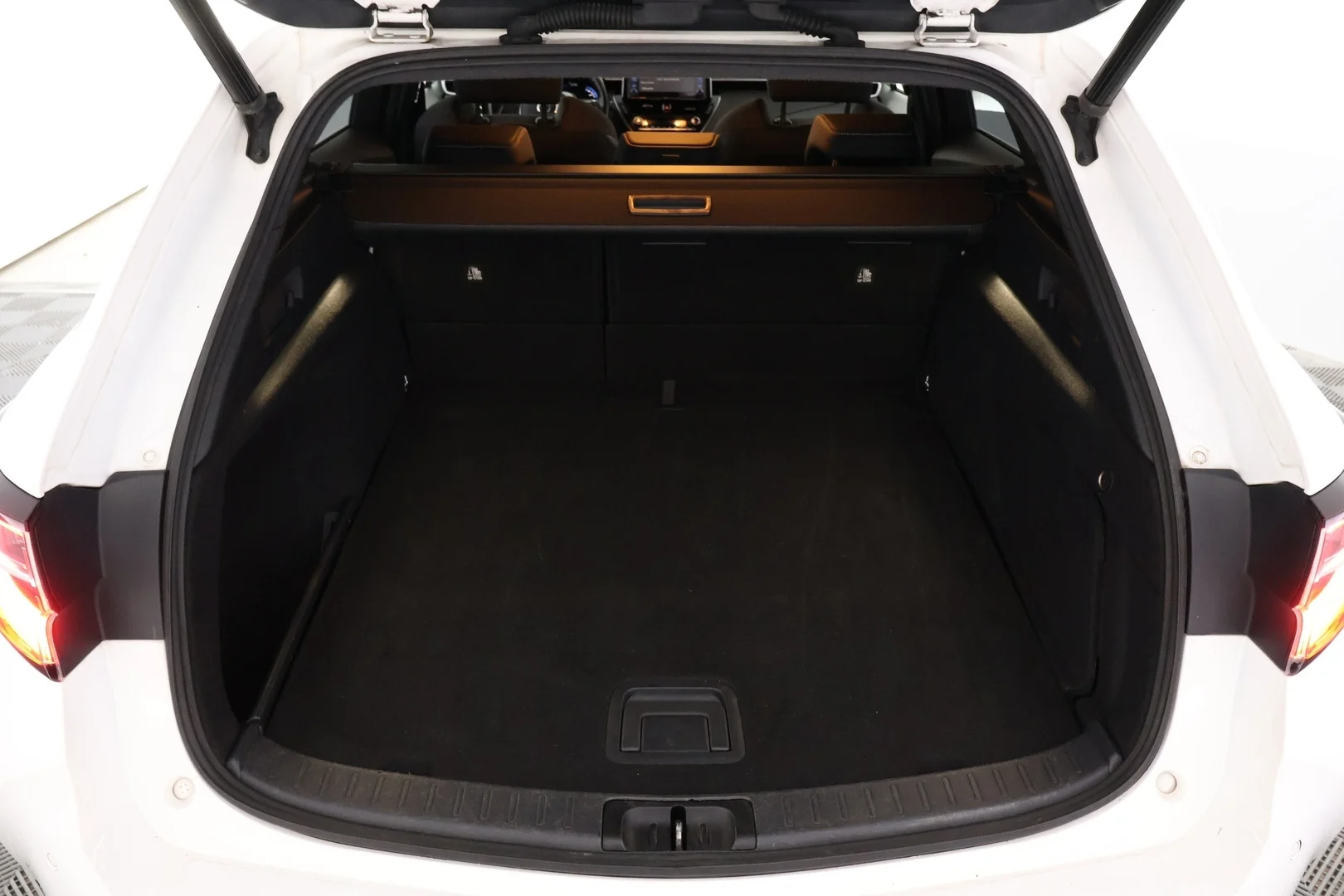 Car Image - 3uLOpmEyoBUhLhJDNiXc6M