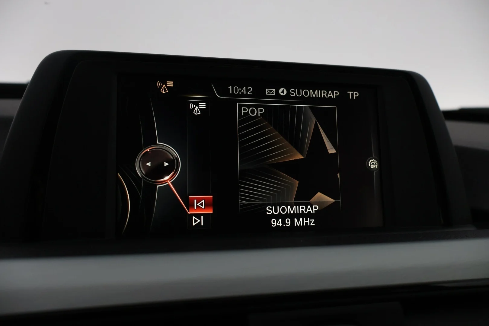 Car Image - EqgIlxV9DWtz6oNiqpy8z