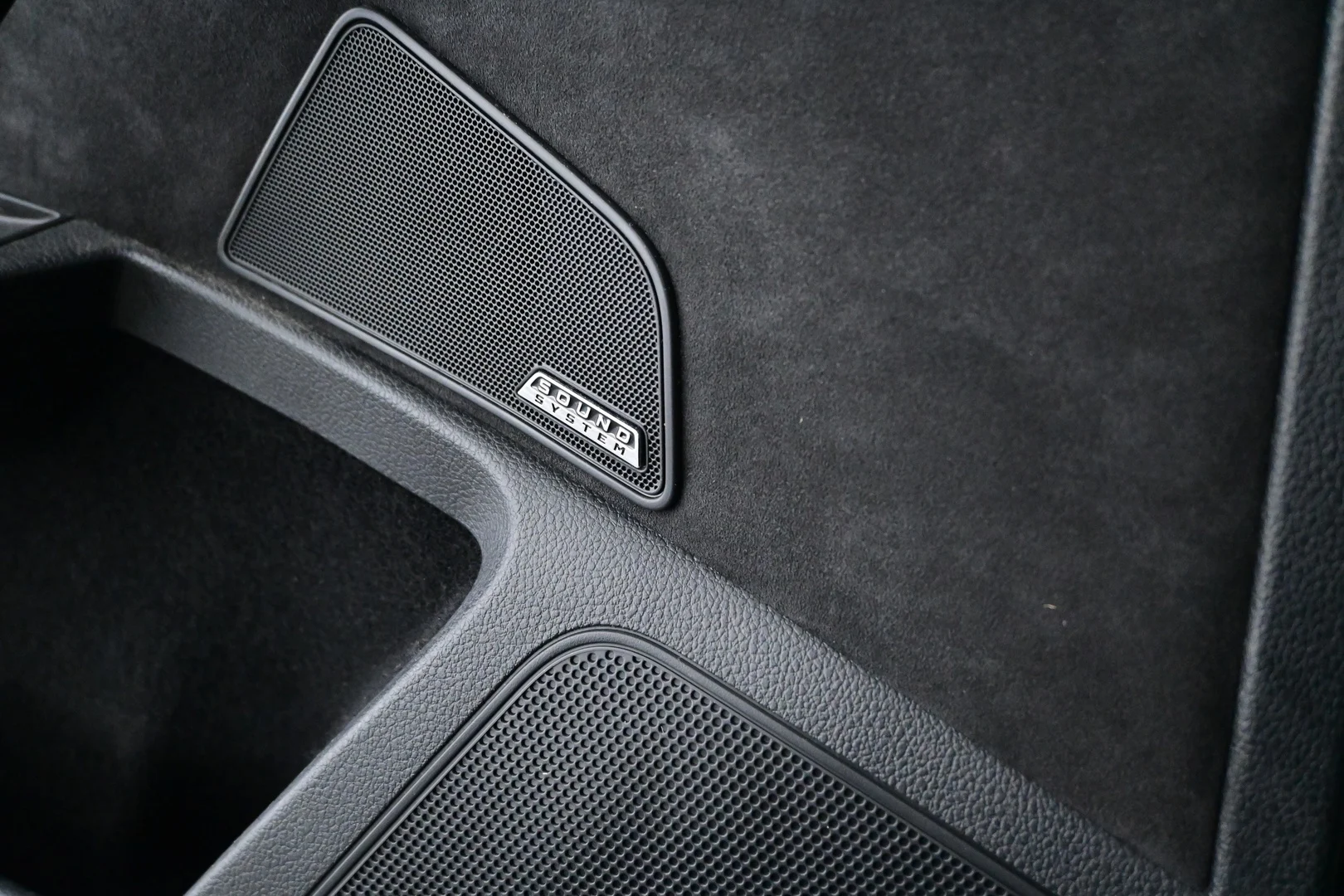 Car Image - 6ziZrS8N9Ews4MW5MIl2Pa