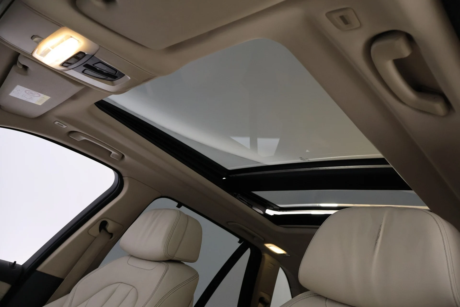 Car Image - 2deEubUeGKtzkmyPvttj5n