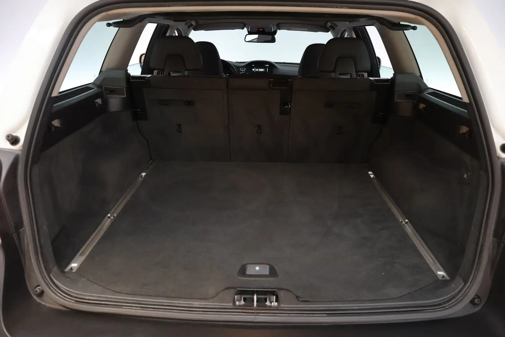 Car Image - 6CRqyIO06ZDgjglBHBUc2g